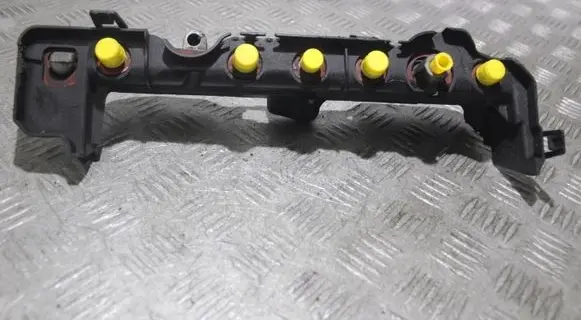 Renault Megane III Fuel main line pipe