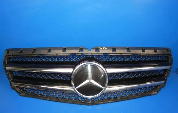 Mercedes-Benz B W246 W242 Front bumper upper radiator grill A2468880260