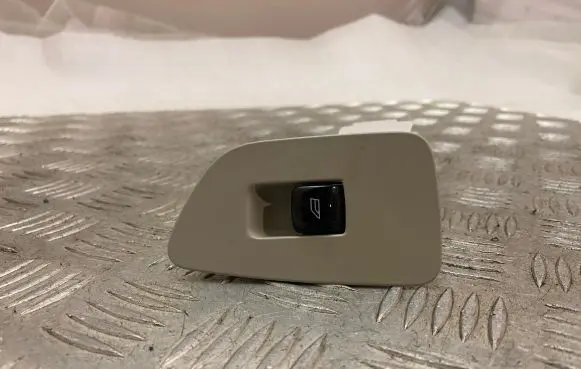 Volvo XC90 Electric window control switch 31376458