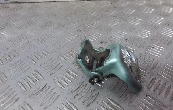 Peugeot 307 Front door upper hinge