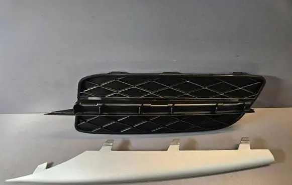 BMW X5 E70 Front bumper lower grill 7159593 51117159593 7168923
