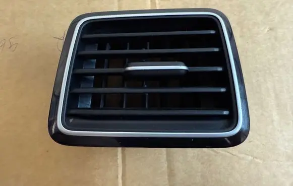 Volkswagen Amarok Dashboard side air vent grill/cover trim 2H6819703 15122017