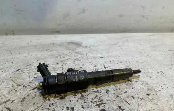 Ford Fiesta Fuel injector 0445110339