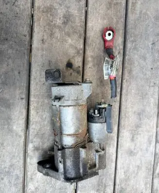 Jaguar XF X250 Starter motor 8X2311001AB