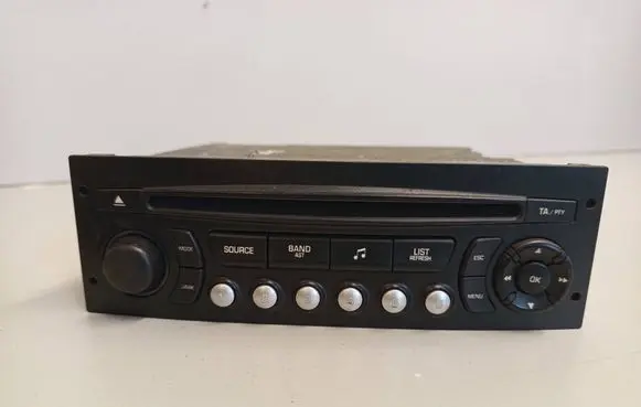 Citroen Jumpy Radio/CD/DVD/GPS head unit PSARCD44174 96775574XT