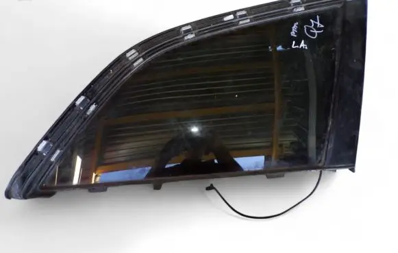 Audi Q7 4L Rear side window 4L0845300
