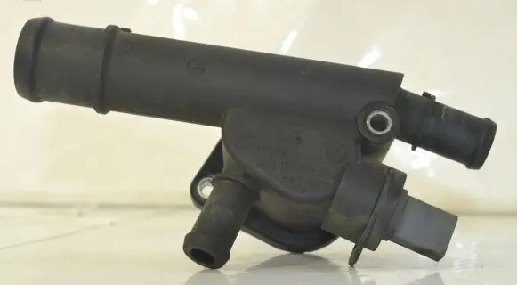 Thermostat/thermostat housing