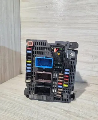 Peugeot 308 BSM Control unit 9807091680 BSMZ0201 60033193