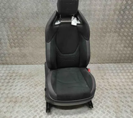 Toyota C-HR II Front passenger seat 71501F4100