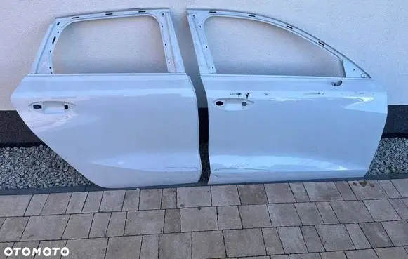 Audi A3 8Y Rear door