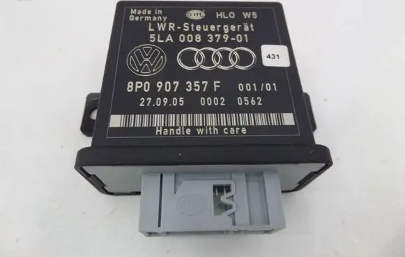 Audi A3 S3 8P Light module LCM 8P0907357F 5LA00837901 00020562