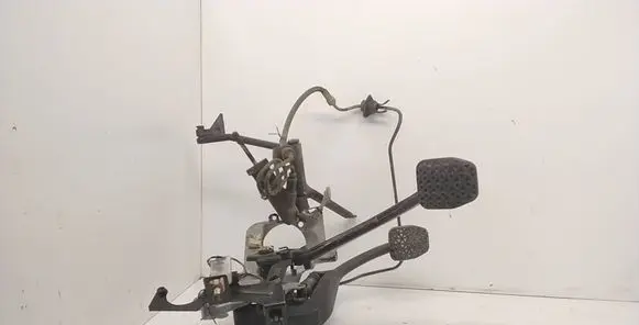BMW 5 E39 Pedal assembly 42223703