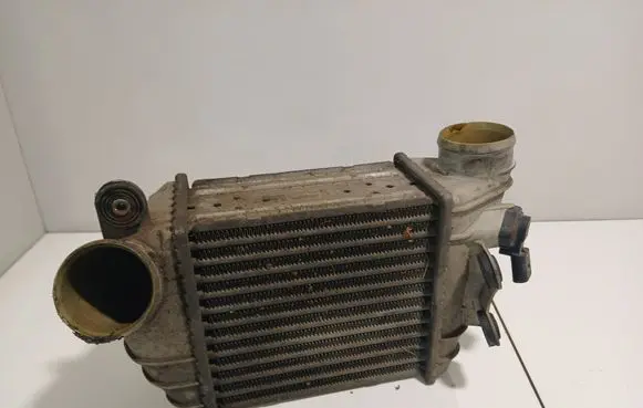 Audi TT Mk1 Intercooler radiator 8N0145803A