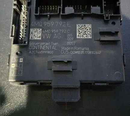 Audi Q7 4M Door control unit/module brak