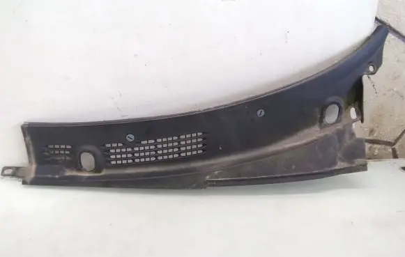 Citroen Berlingo Wiper trim
