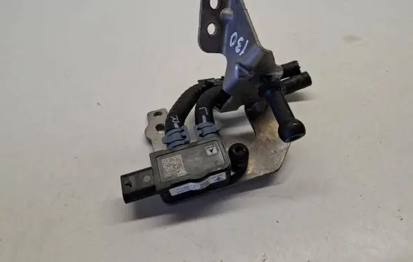Porsche Macan (95B) Air pressure sensor 95B131551J