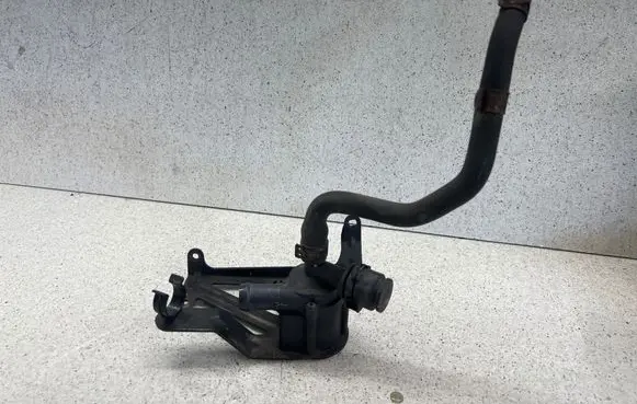 BMW 1 F20 F21 Electric auxiliary coolant/water pump 18818211 704125210 161914T028