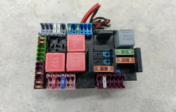 Mercedes-Benz C W205 Fuse box set A2059062501