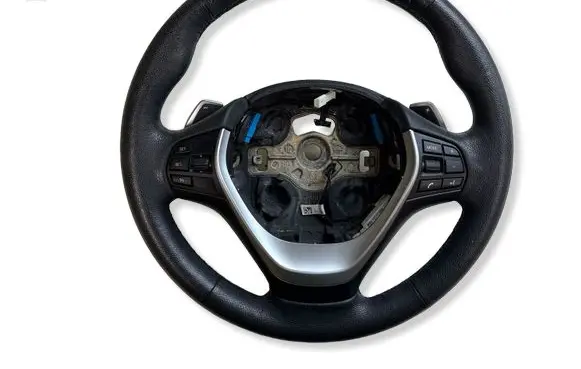 BMW 4 F32 F33 Steering wheel 9218380 00507502D 62559391