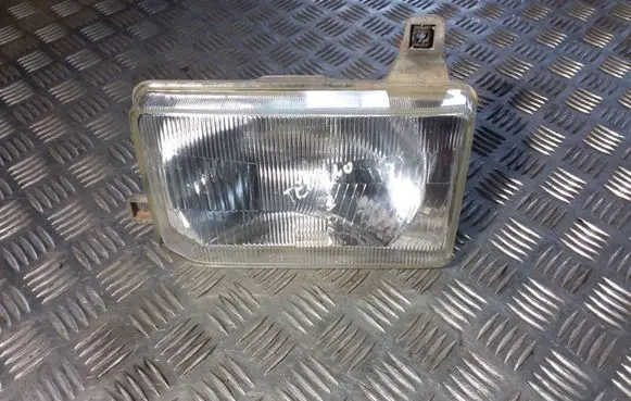 Nissan Terrano Headlight/headlamp 2151139L
