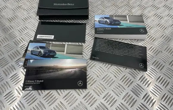 Mercedes-Benz C W205 Owners service history hand book A0005851200