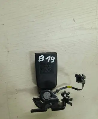 Mercedes-Benz C W205 Rear seatbelt buckle A2058600469 34184764C 13270117