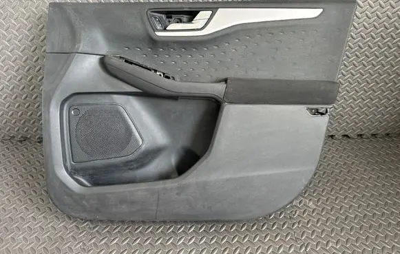 Ford Escape IV Front door card panel trim 4F501104RAB