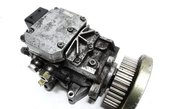 Audi A6 S6 C5 4B Fuel injection high pressure pump 0470506006 059130106B 40829