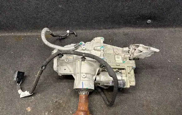 Ford Escape IV Gearbox transfer box case K2GP7G360CE LX677L486DJ G23121042590468