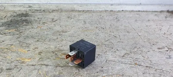 KIA Sorento Other relay 9522517000