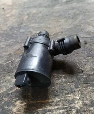 BMW 7 E65 E66 Electric auxiliary coolant/water pump 6922699