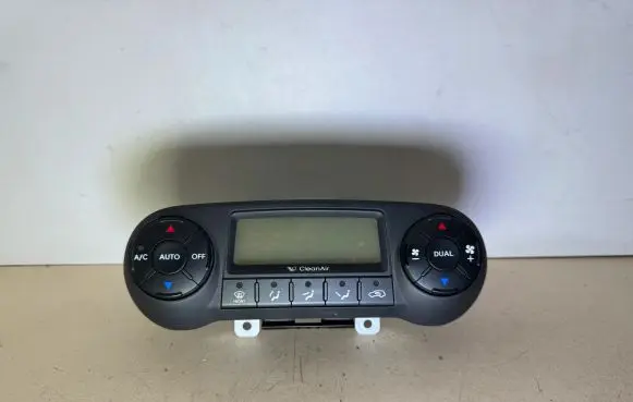 Hyundai ix35 Climate control unit 972502Y300 M30N FEG233