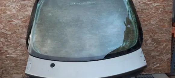 Renault Laguna II Front vent window/glass (coupe) 
