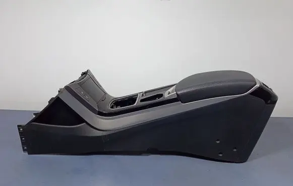 Hyundai i40 Center console