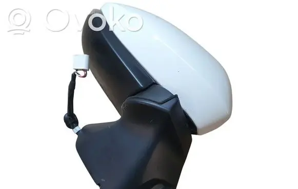 Toyota Yaris Cross Front door electric wing mirror 049749 E8049749