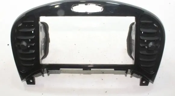 Nissan Juke I F15 Dashboard air vent grill cover trim 687511KE0A 68260BX80A