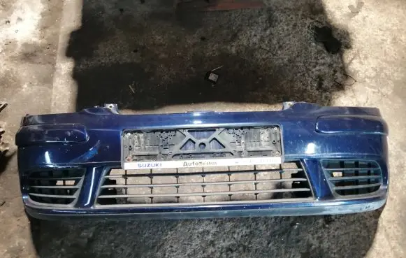 Volkswagen Golf Plus Front bumper