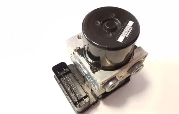 Land Rover Freelander 2 - LR2 ABS Pump BH522C405AA 10092632123