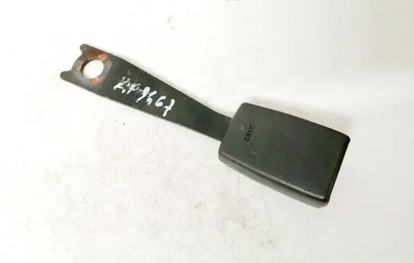 Toyota Corolla E120 E130 Front seatbelt buckle