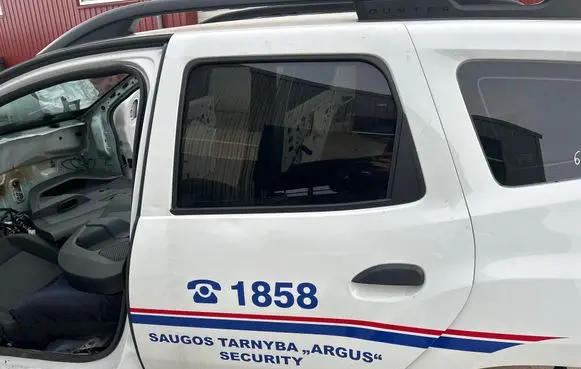 Dacia Duster II Rear door