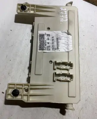 Ford Focus Fuse module 97RA000001 308519243315 97RA012108