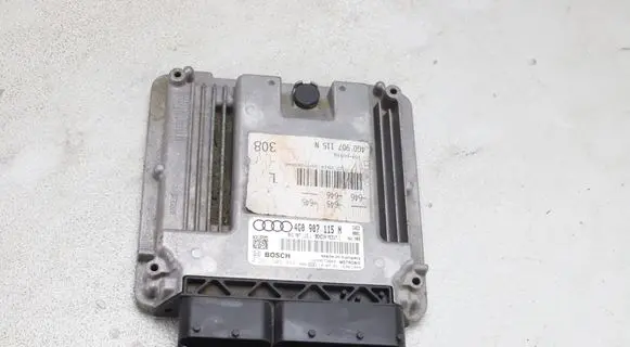 Audi A6 S6 C7 4G Engine control unit/module 4G0907115N 0261S09832 8K2907115L