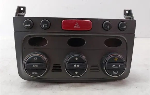 Alfa Romeo GT Climate control/heater control trim 01560513720