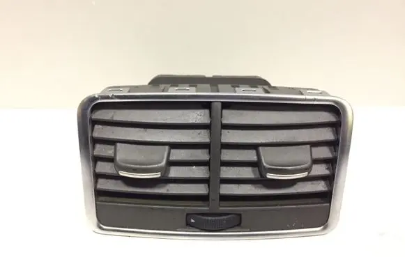 Audi A6 S6 C6 4F Rear air vent grill 4F0819203B