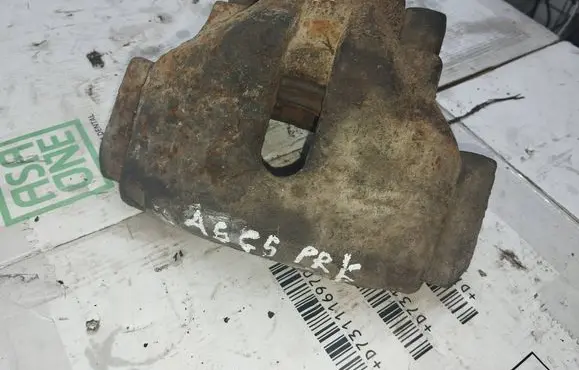 Front brake caliper