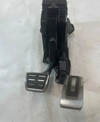 Volkswagen Arteon Pedal assembly 5Q1723058CH 290521