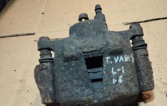 Toyota Yaris Front brake caliper