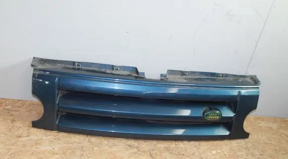Land Rover Discovery 3 - LR3 Front bumper upper radiator grill