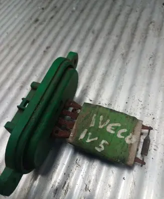 Iveco Daily 35.8 - 9 Heater blower motor/fan resistor 500326616