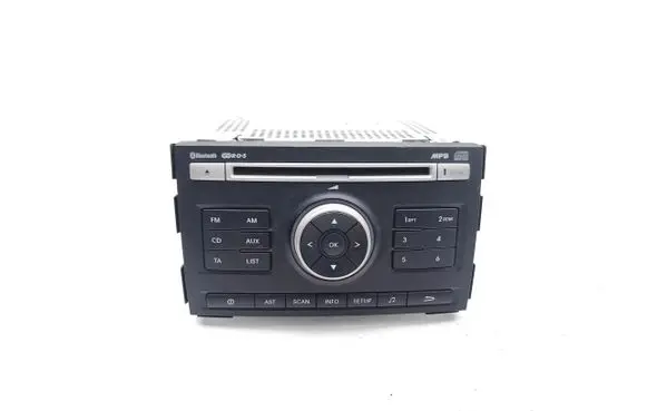 Radio / CD-Player / DVD-Player / Navigation